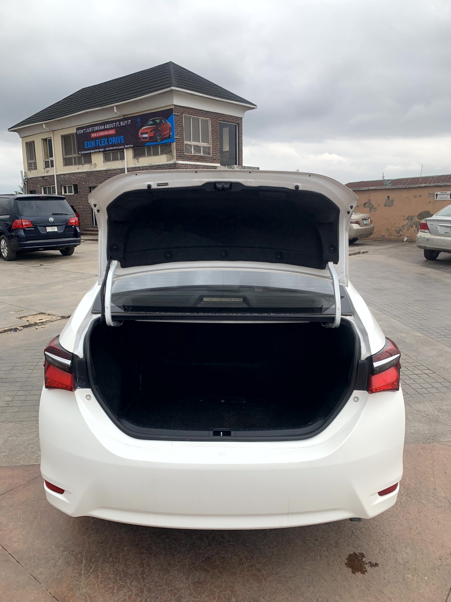 COROLLA HYBRID 2021_12